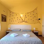 Edera Konukevi Porto SantʼElpidio
