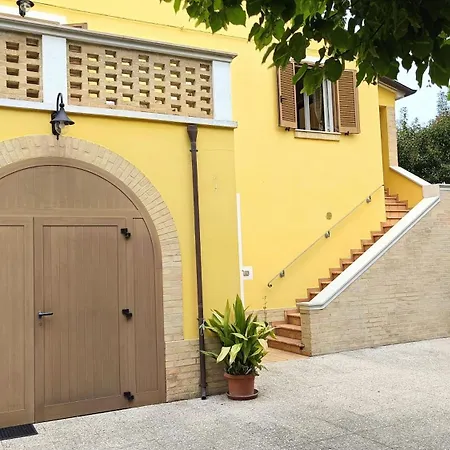 Konukevi Edera Porto SantʼElpidio