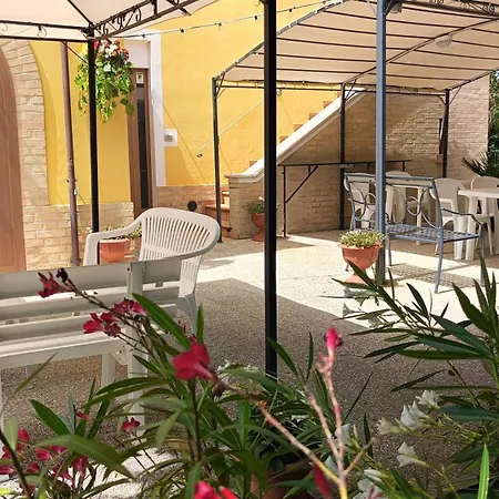 Konukevi Edera Porto SantʼElpidio